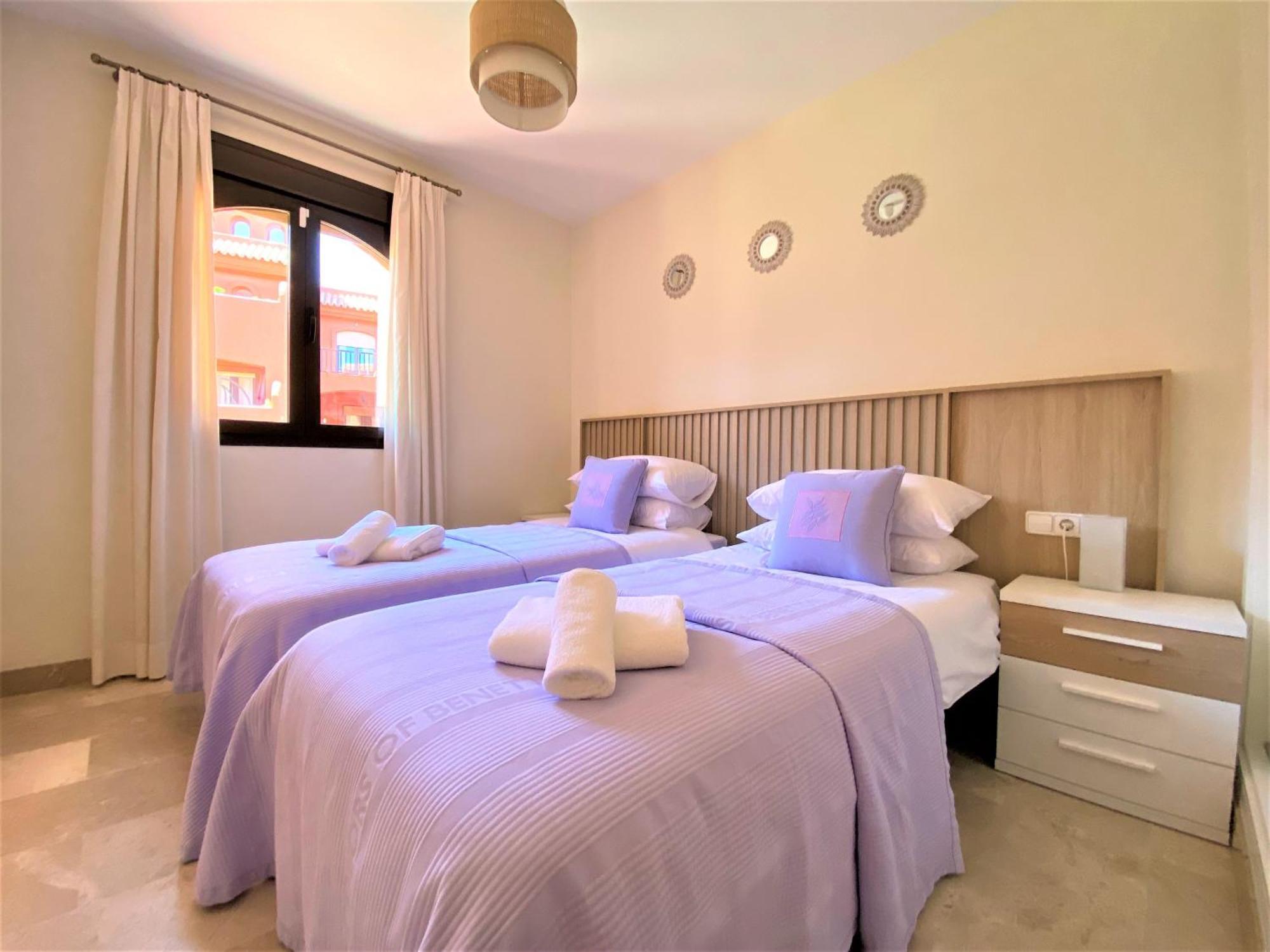 Sea View Penthouse Apartment With Hot Tub - Casa Bella Vista, Buenas Noches , Estepona Exterior foto